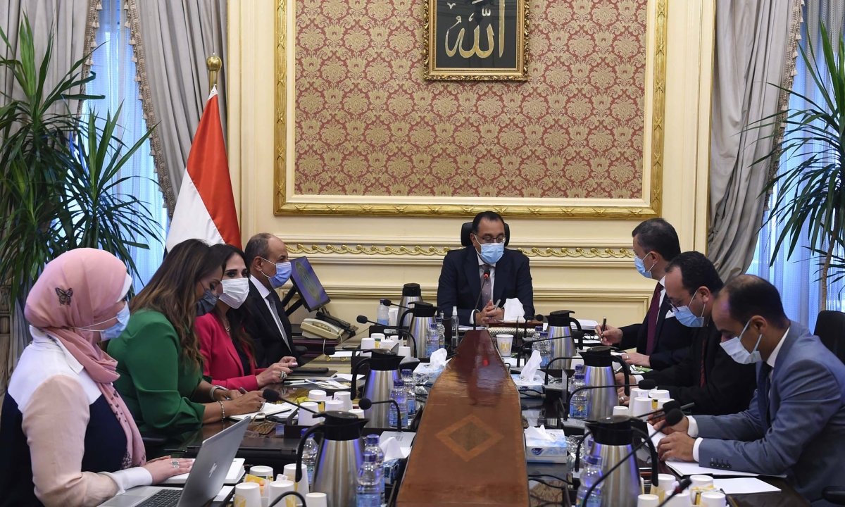 مدبولي  يُتابع مع وزيرى السياحة والآثار والطيران المدني إجراءات تنشيط حركة السياحة الوافدة 