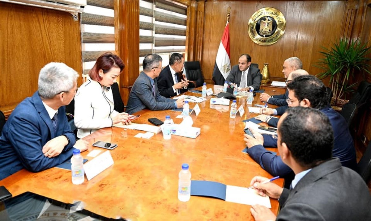 بالتعاون مع مجموعة العربي.. وزير التجارة والصناعة: مشروع جديد لانتاج كومبروسر التكييف في مصر باستثمارات 33 مليون دولار