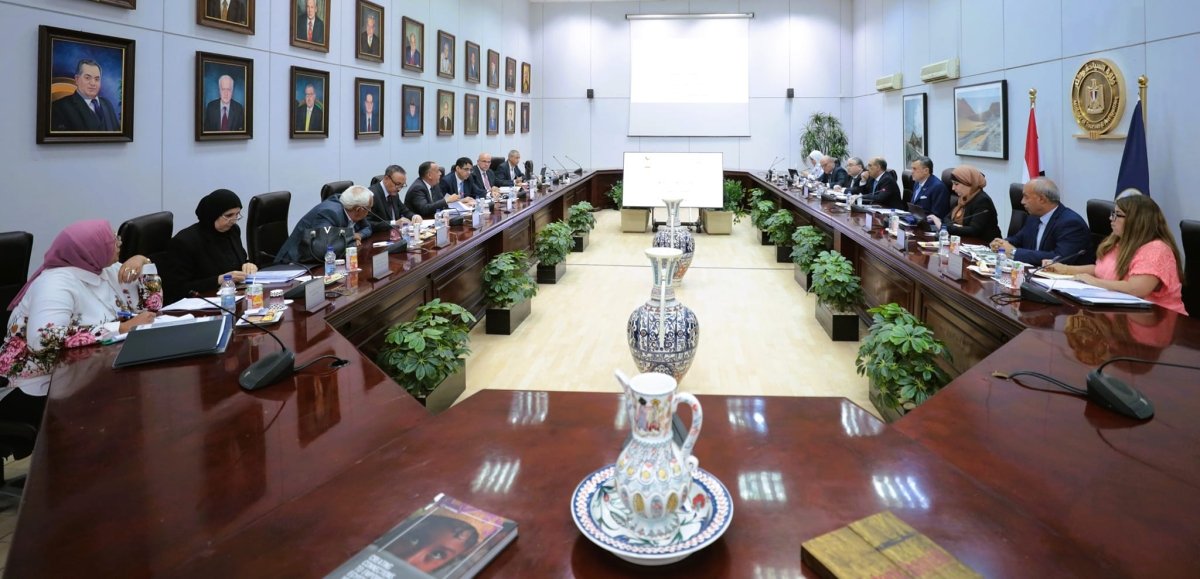  وزير السياحة والآثار يترأس اجتماع مجلس إدارة المجلس الأعلى للآثار