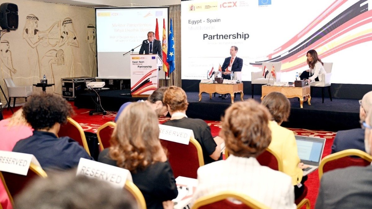 م. أحمد سمير: 2.7 مليار يورو حجم التبادل التجارى بين البلدين...و 80% زيادة فى الصادرات المصرية للسوق الأسبانى