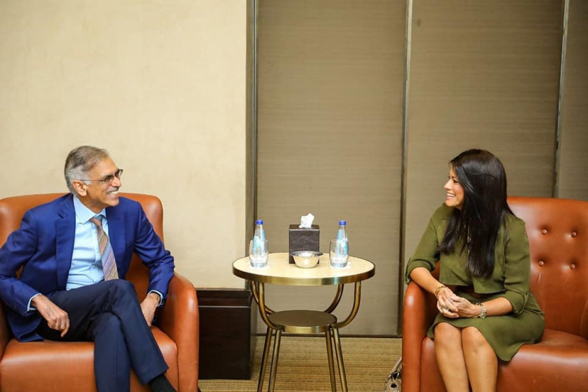 وزيرة التعاون الدولي تبحث تعزيز العلاقات الثنائية مع مساعد المدير التنفيذي لبرنامج الأغذية العالمي