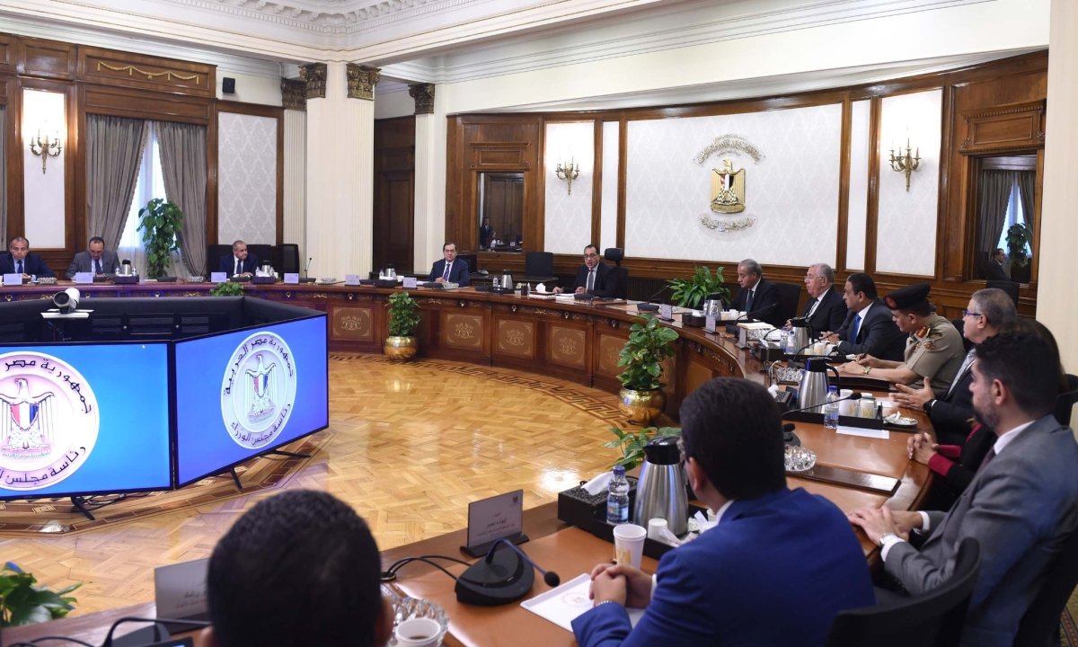 رئيس الوزراء يتابع جهود أجهزة الدولة فى التعامل مع تداعيات الأزمة الروسية – الأوكرانية