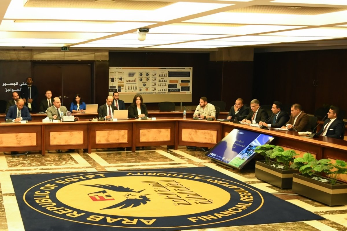 “الرقابة المالية” تجري حوار مجتمعي حول تطوير قواعد القيد