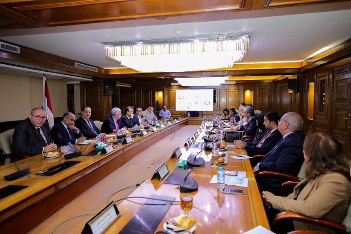 وزيرا التعليم العالي والاتصالات يبحثان آليات تعزيز التعاون المُشترك