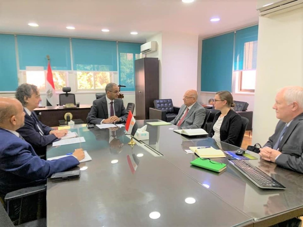 نائب وزير الإسكان لشئون البنية الأساسية يلتقي ممثلي الوكالة الأمريكية للتنمية الدولية