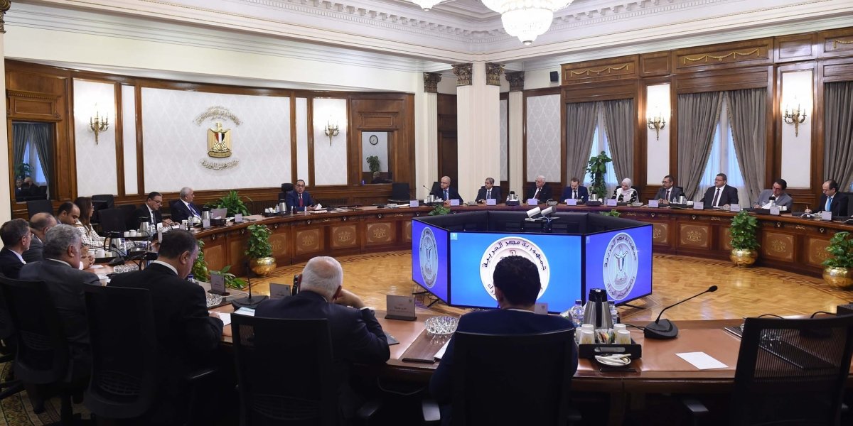 رئيس الوزراء يستعرض خطة النهوض بالتعليم الفني والحرفي والتوسع فيه