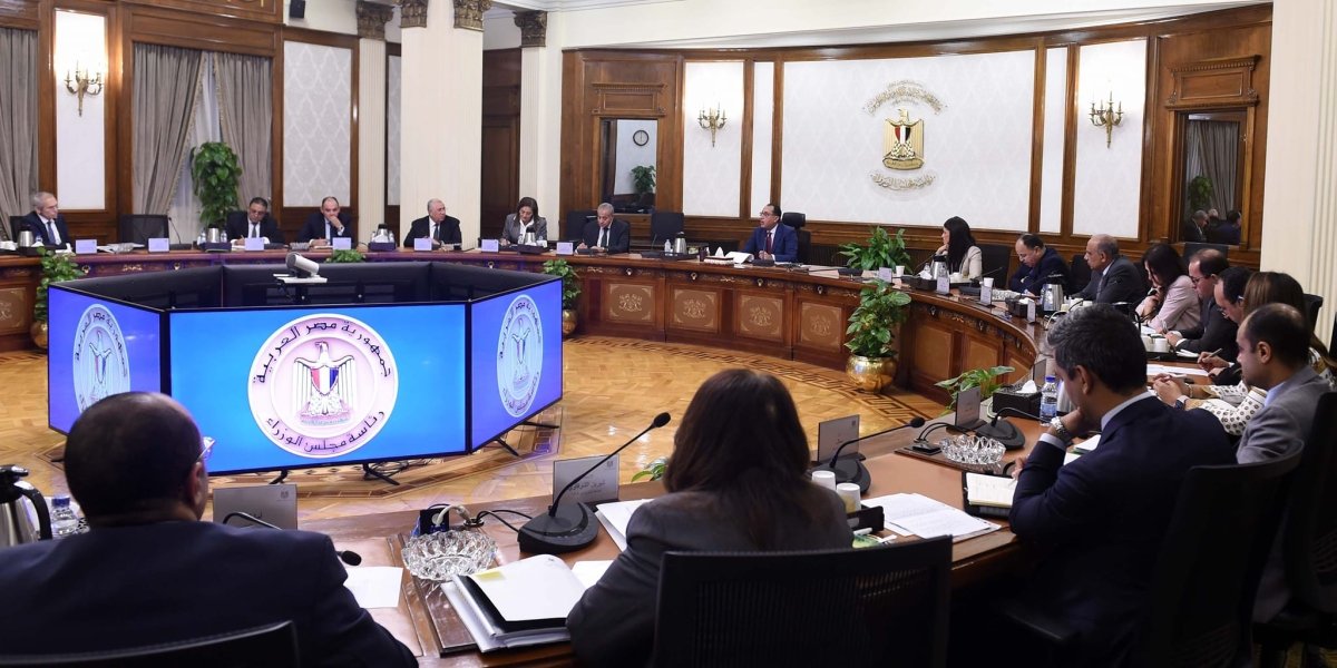 رئيس الوزراء يتابع جهود دعم وتطوير الصناعة وزيادة الصادرات