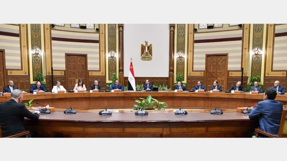 بالفيديو.. الرئيس السيسي يستقبل وفدًا من رجال الأعمال والمستثمرين المصريين من مختلف قطاعات الصناعة