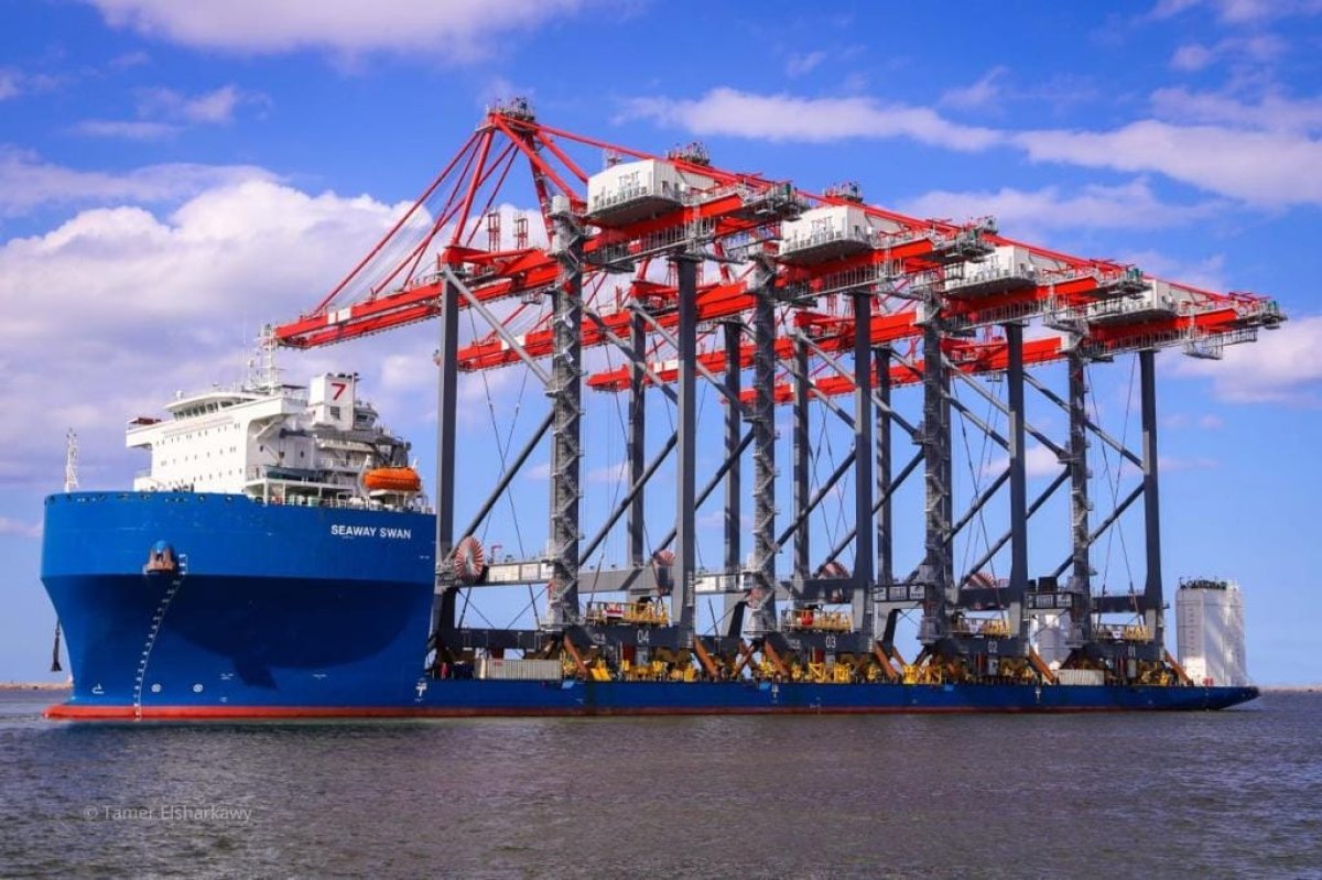 وزارة النقل : استقبال أوناش الرصيف العملاقة STSالخاصة بتشغيل محطة تحيا مصر