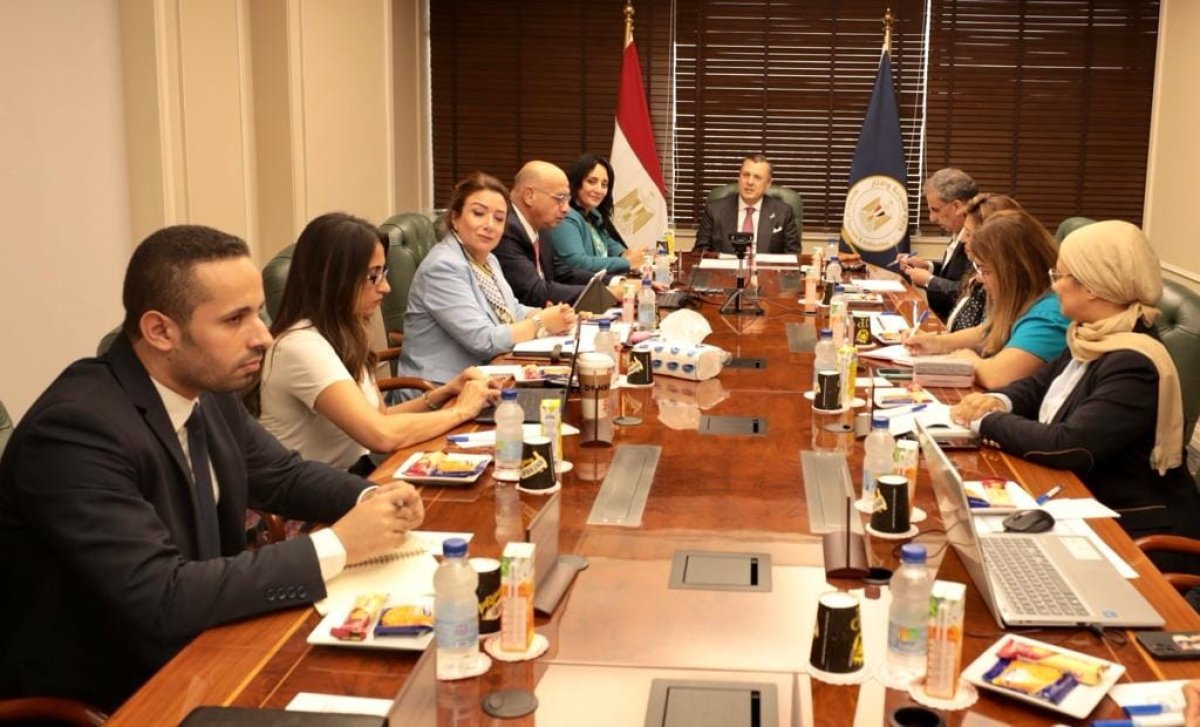 وزير السياحة يترأس اجتماع اللجنة التنسيقية لمتابعة استعدادات قطاع السياحة لاستضافة مصر لمؤتمر COP 27