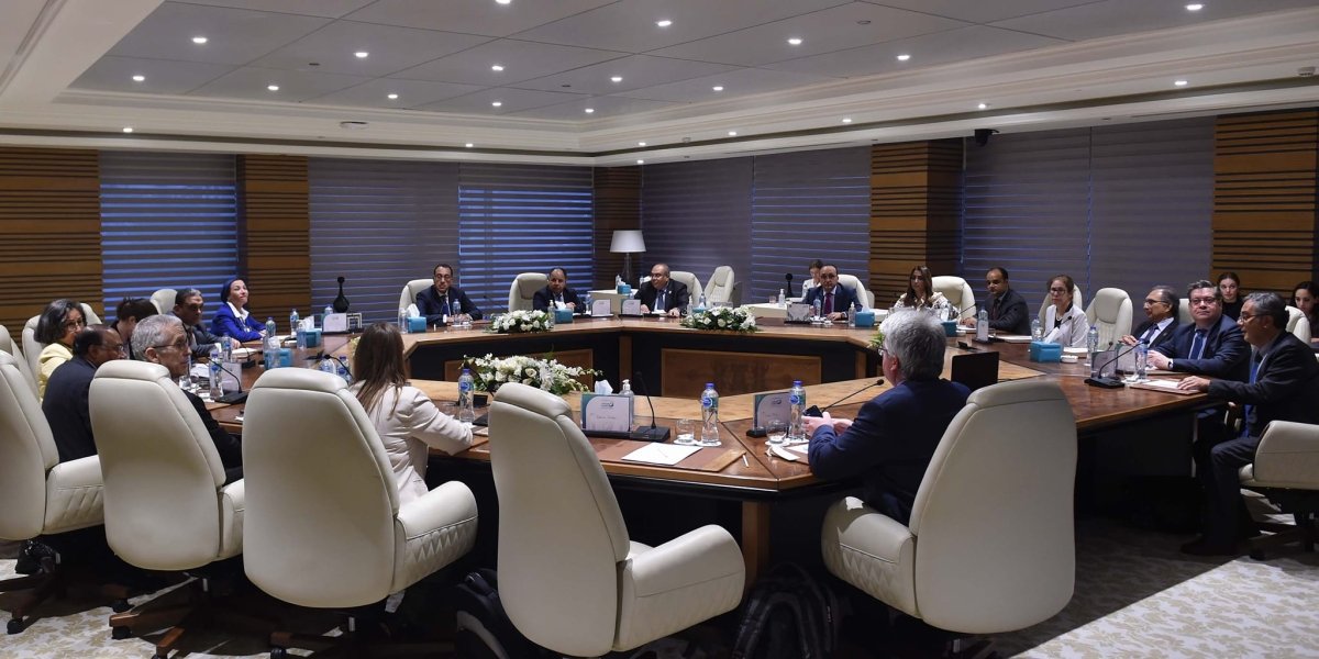 مدبولي يلتقى رائد المناخ للرئاسة المصرية والمبعوث الخاص للأمم المتحدة المعني بتمويل أجندة 2030 للتنمية المستدامة