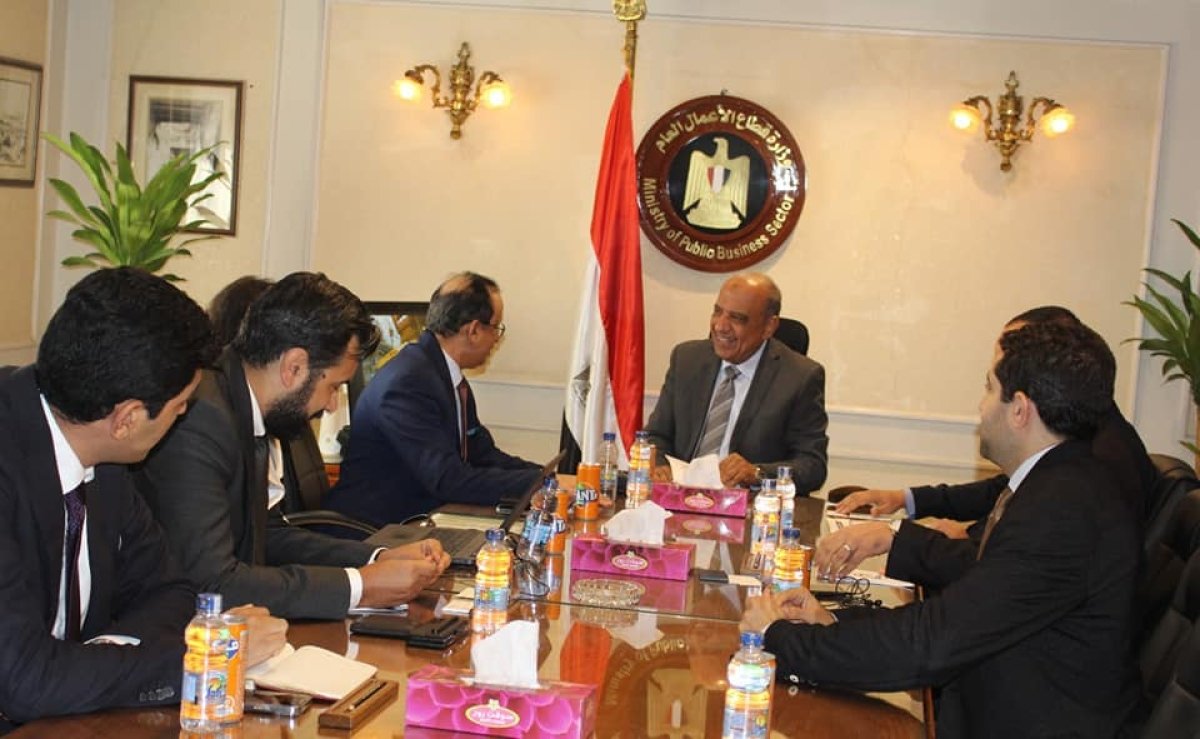 وزير قطاع الأعمال يبحث مع "أرسيلورميتال الجبيل" التعاون في صناعة المواسير
