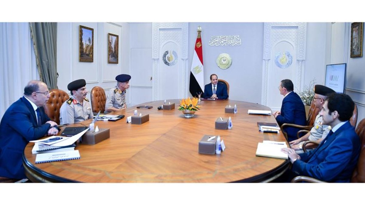 الرئيس يتابع سير الأعمال والموقف التنفيذي للعاصمة الإدارية الجديدة خاصةً مدينة الفنون والثقافة