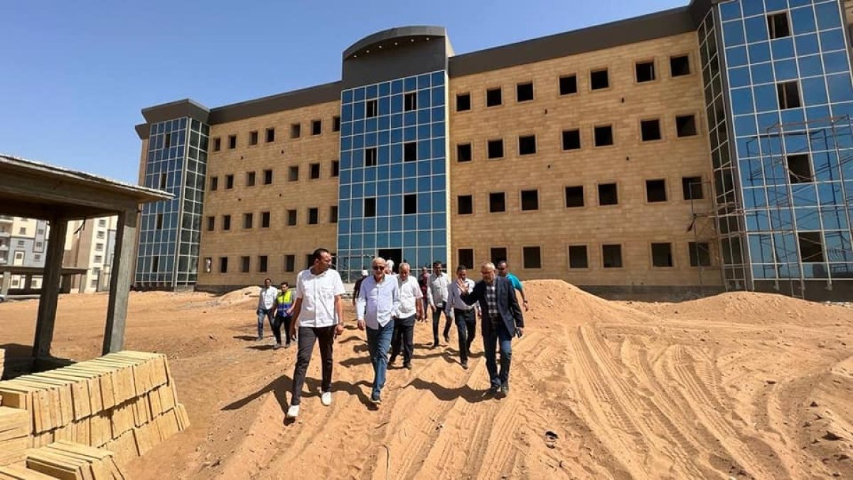 وزير الإسكان: جولات تفقدية لمسئولى الوزارة بالمشروعات الجارية بمدن العاشر من رمضان وبدر وحدائق العاصمة