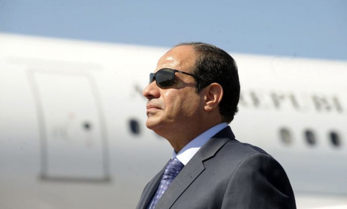 الرئيس السيسي يتوجه إلى الجزائر للمشاركة في القمة العربية الحادية والثلاثين