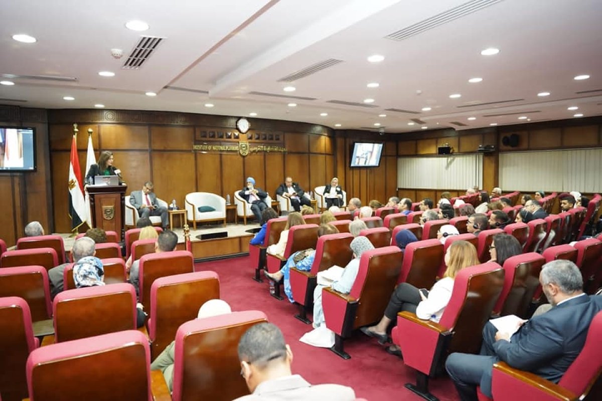 وزيرة التخطيط ترأس محاضرة بعنوان " تمويل التحول للاقتصاد الأخضر في الدول النامية "