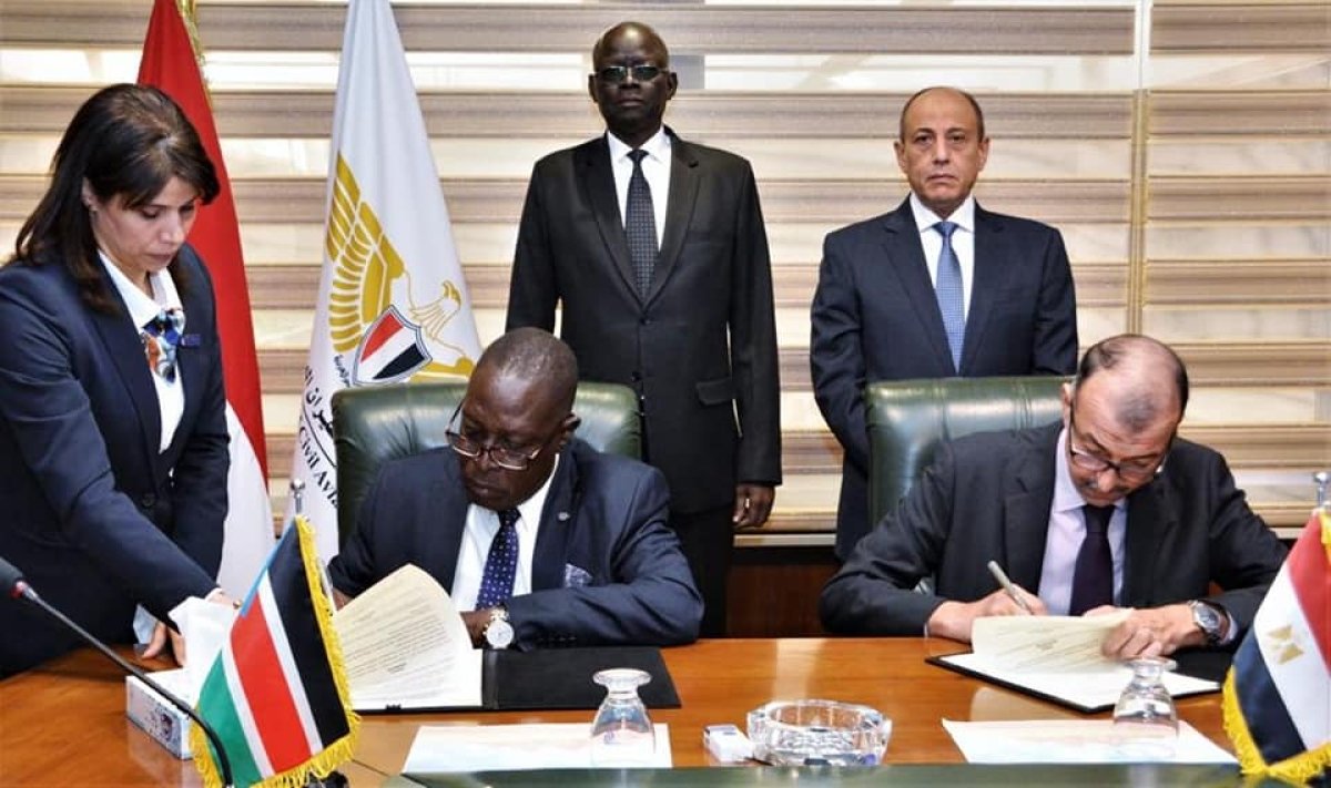 توقيع مذكرة تفاهم بين سلطتى الطيران المدنى فى مصر  وجنوب السودان