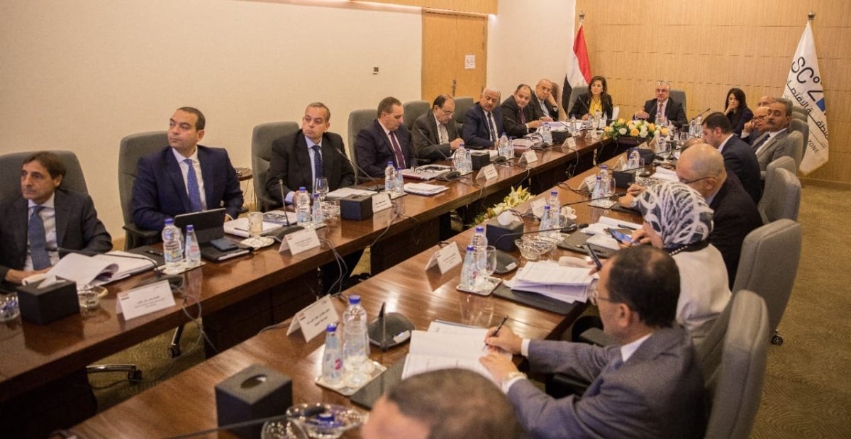  اقتصادية قناة السويس:  مجلس إدارة الهيئة يقر عدداً من المشروعات للدفع نحو جذب مزيد من الاستثمارات
