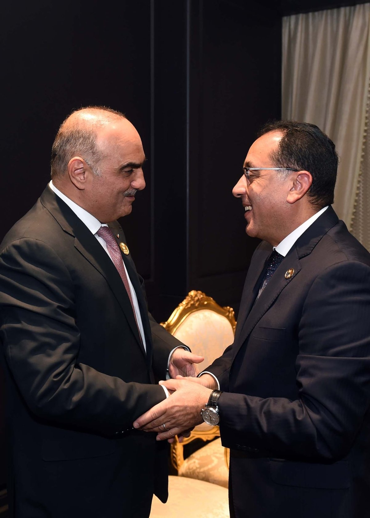 مدبولى يلتقي رئيس الوزراء الأردنى على هامش قمة المناخ COP27 