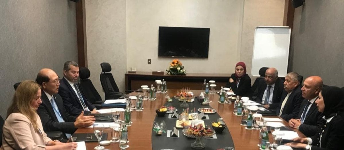 على هامش فعاليات مؤتمر المناخ COP27 وزير النقل يعقد  إجتماع ثنائي مع أمين عام المنظمة البحرية الدولية 