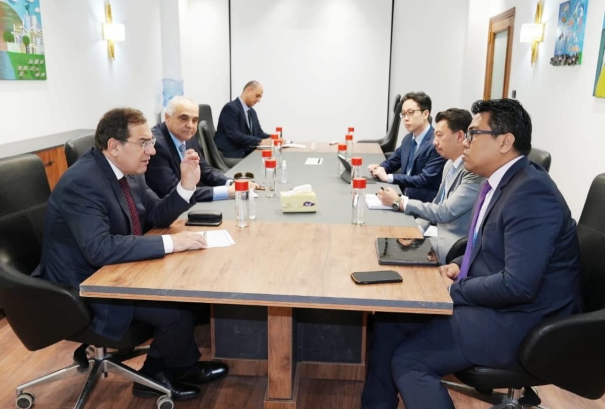 الملا: مباحثات مع بتروناس الماليزية لزيادة استثماراتها البترولية بمصر 