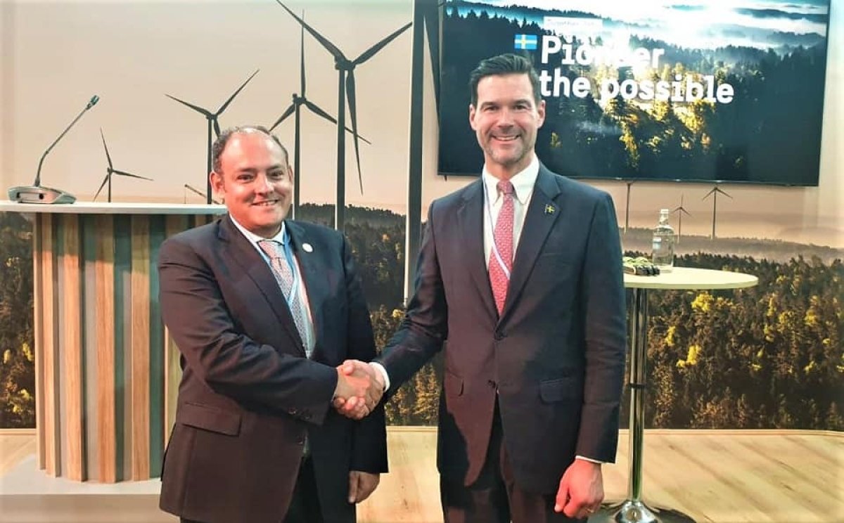 وزير الصناعة ونظيره السويدى يبحثان سبل تنمية وتطوير العلاقات بين البلدين