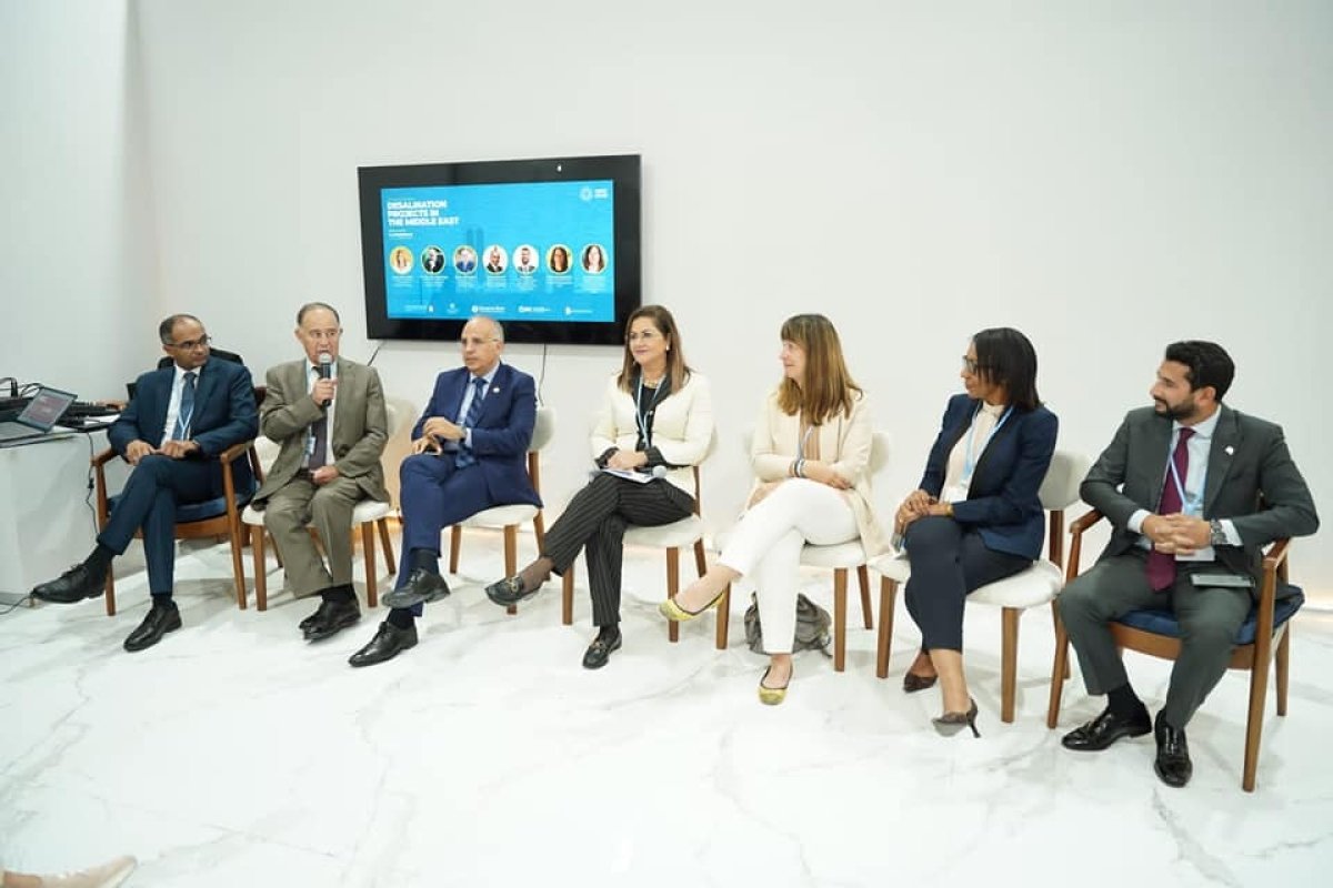 وزيرة التخطيط تترأس جلسة مشروعات تحلية المياة بالشرق الأوسط