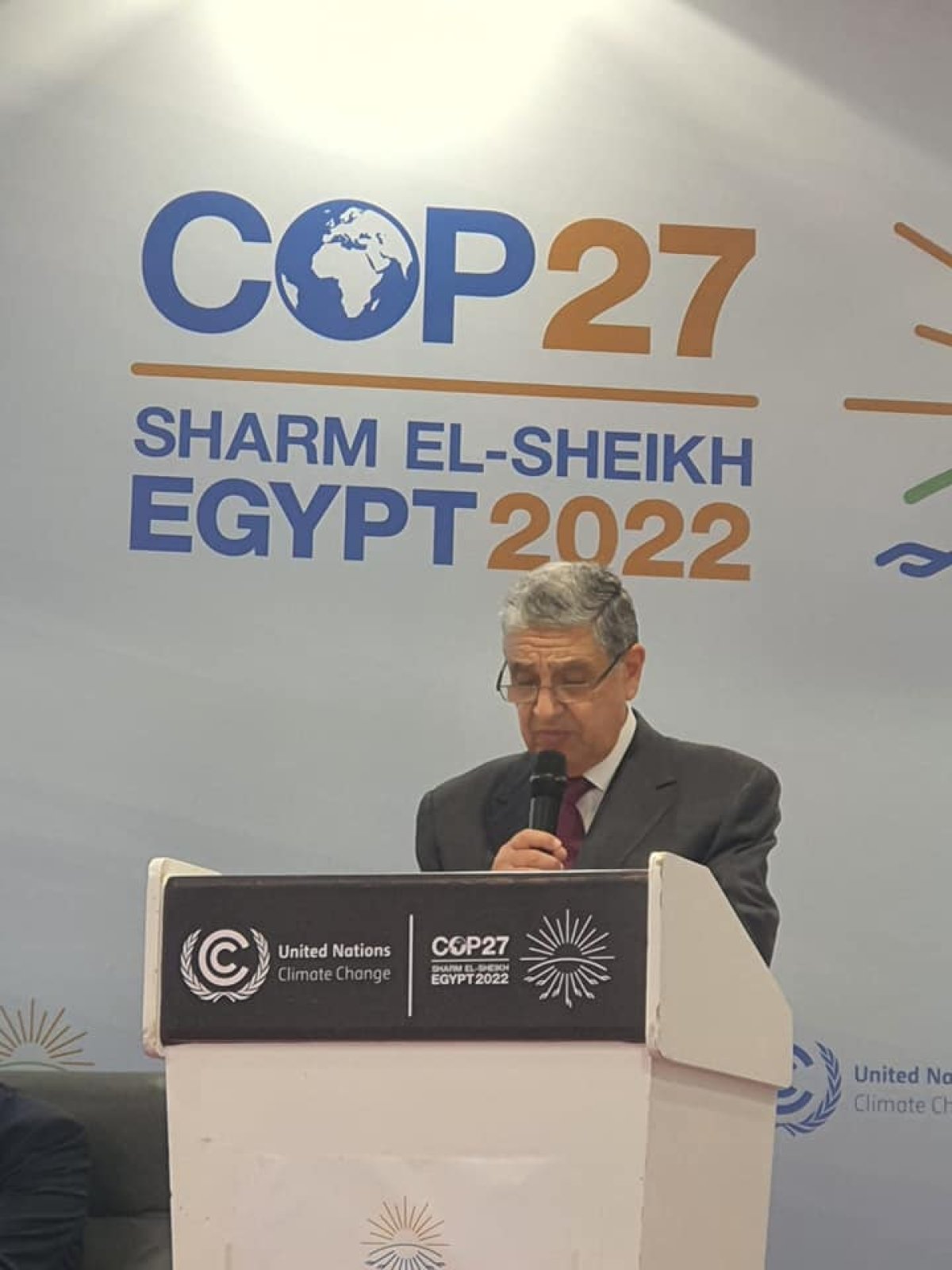 وزير الكهرباء يطلق مبادرة "من أجل انتقال عادل للطاقة في إفريقيا