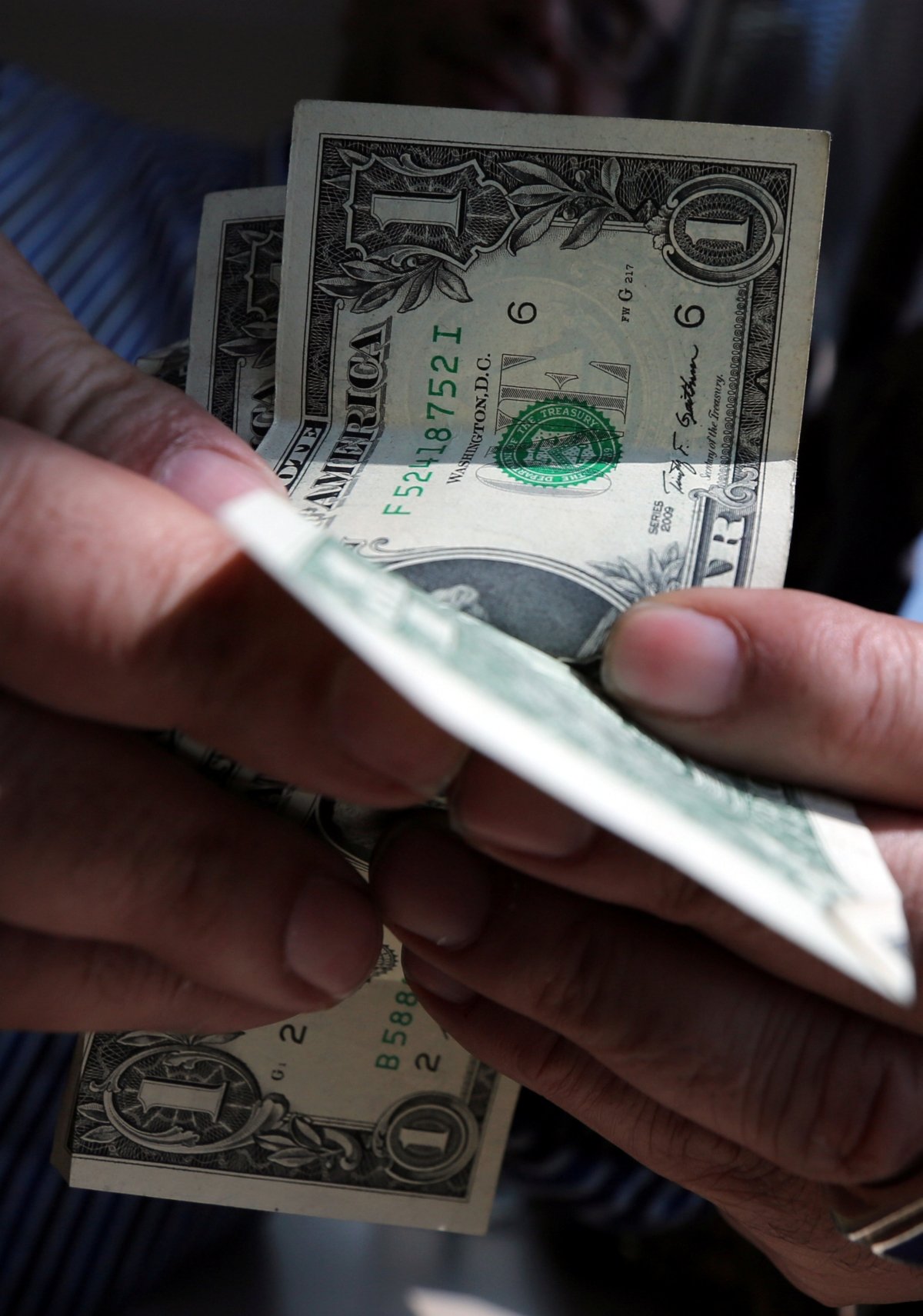 تعرف علي سعر الدولار اليوم السبت بالبنوك المصرية