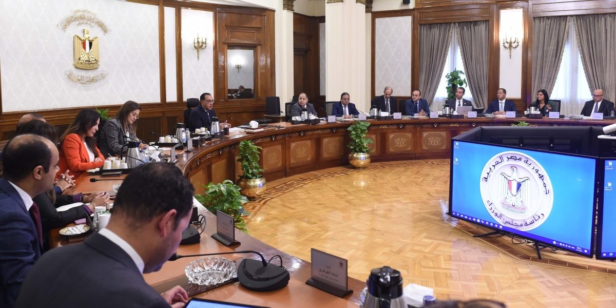 رئيس الوزراء يتابع مستجدات برنامج الطروحات العامة في البورصة المصرية