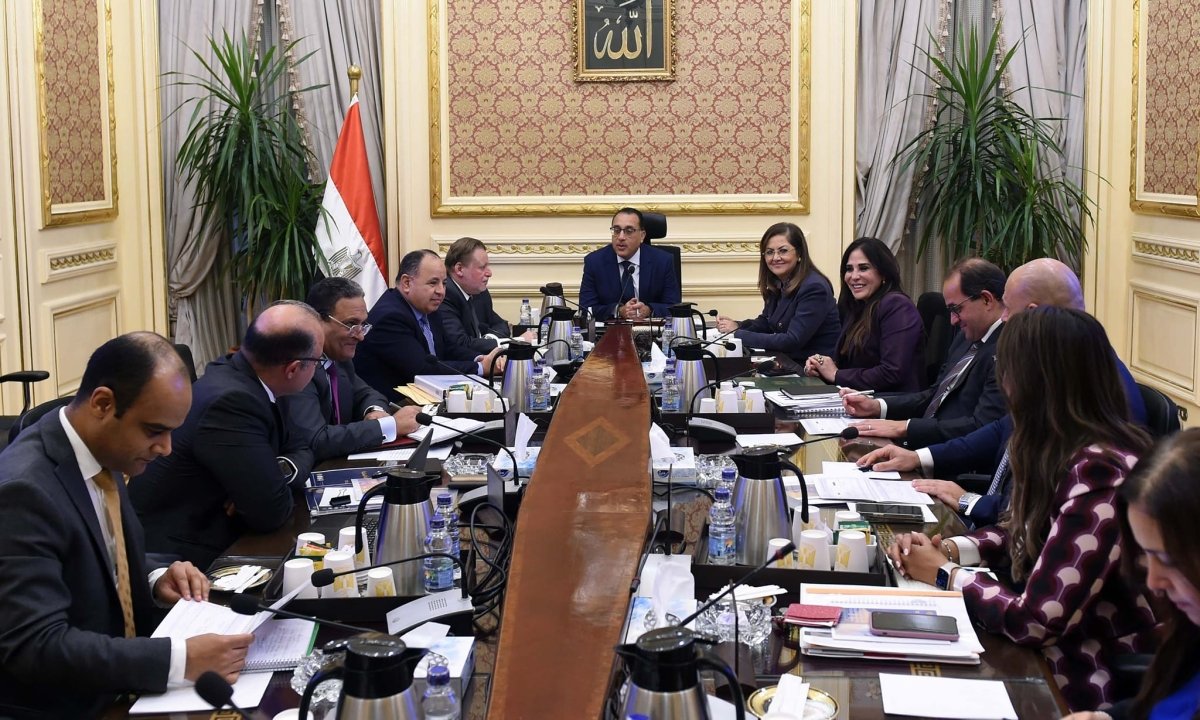 رئيس الوزراء يتابع جهود الترويج لجذب مزيد من الاستثمارات لسوق رأس المال