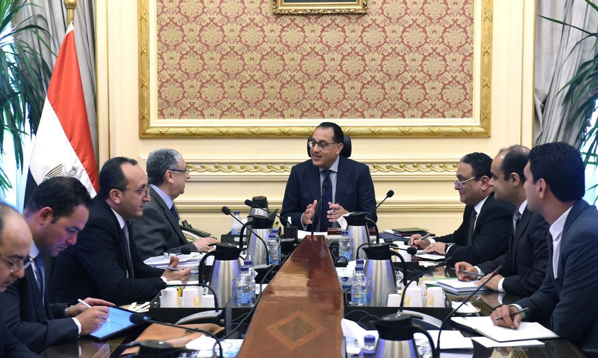 رئيس الوزراء يستعرض مشروعات الطاقة المتجددة ومستجدات مشروع إنتاج الهيدروجين الاخضر