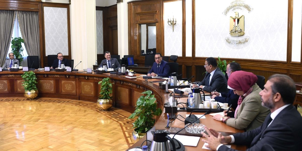 رئيس الوزراء يتابع مستجدات الموقف التنفيذي لمشروعات وزارة السياحة والآثار