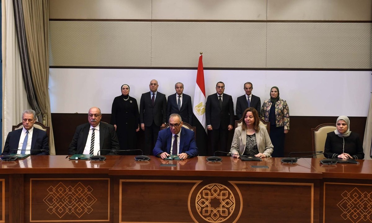 مدبولي يشهد توقيع ثلاثة بروتوكولات تعاون لإعادة هيكلة التطبيقات الحكومية بمنظومات الشركات والمنشآت والحماية الاجتماعية والثروة العقارية