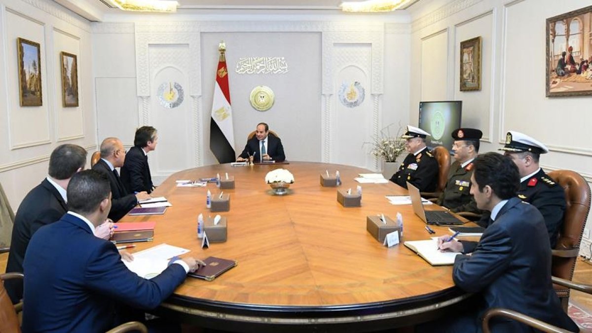 الرئيس السيسي يستقبل رئيس مجلس إدارة شركة تاليس الفرنسية