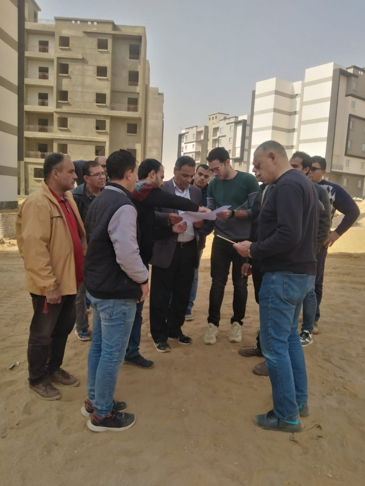 مسئولو جهاز مدينة بدر يتفقدون المرحلة الثانية من سكن الموظفين بالدولة المنتقلين إلى العاصمة الإدارية