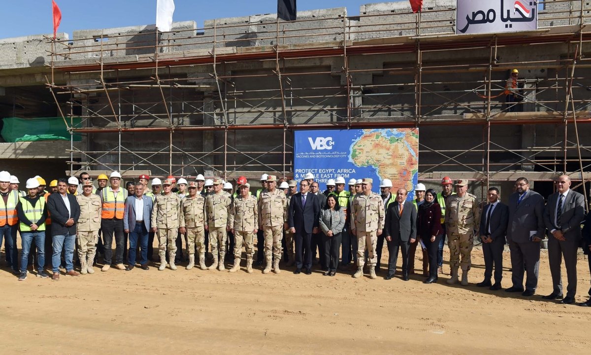 رئيس الوزراء يتابع أعمال تنفيذ مشروعي مدينة اللقاحات والبيوتكنولوجي بالإسماعيلية