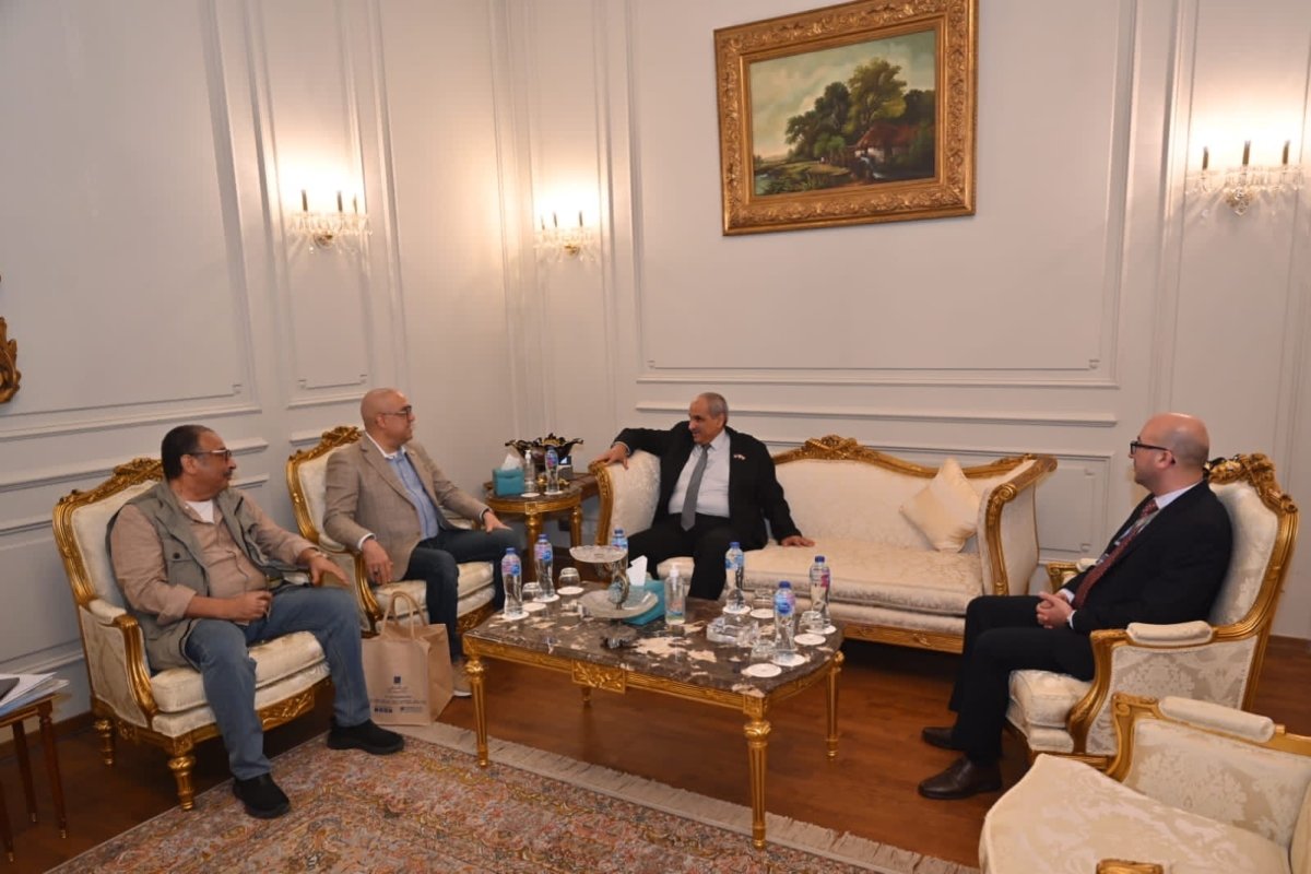 "الجزار" يلتقى نظيره الفلسطينى لبحث أوجه التعاون في إصدار التشريعات المنظمة لقطاع الإسكان