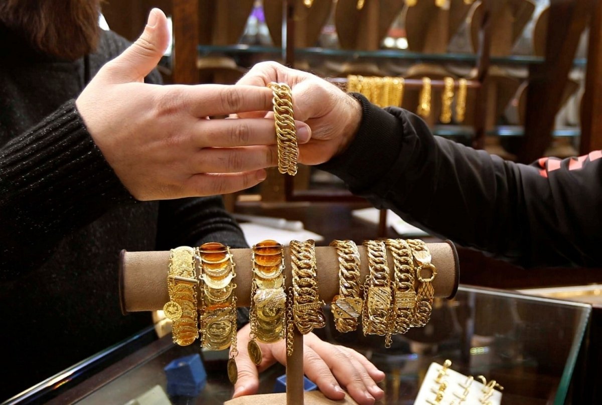 تعرف علي أسعار الذهب اليوم الأثنين.. وعيار 21 يسجل 1750 جنيهًا