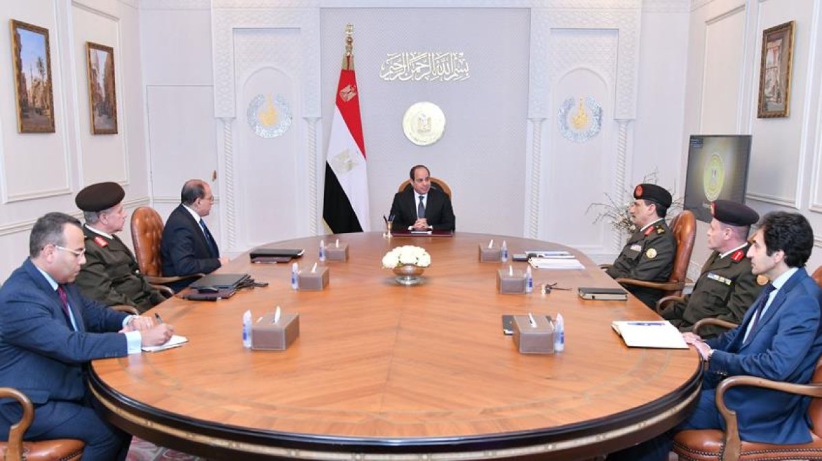 الرئيس السيسي يتابع الموقف التنفيذي لمشروعات الهيئة الهندسية على مستوى الجمهورية