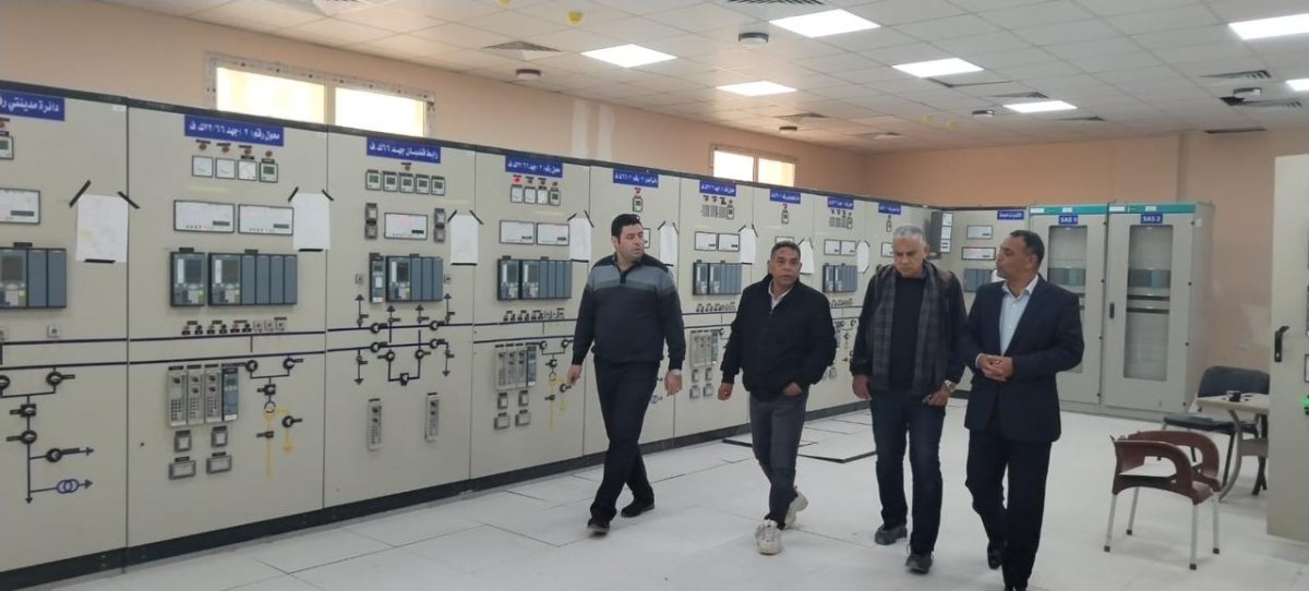 مسئولو جهاز " مدينة  بدر " يتفقدون محطة الكهرباء رقم 3..وأعمال تطوير الطرق بالمدينة