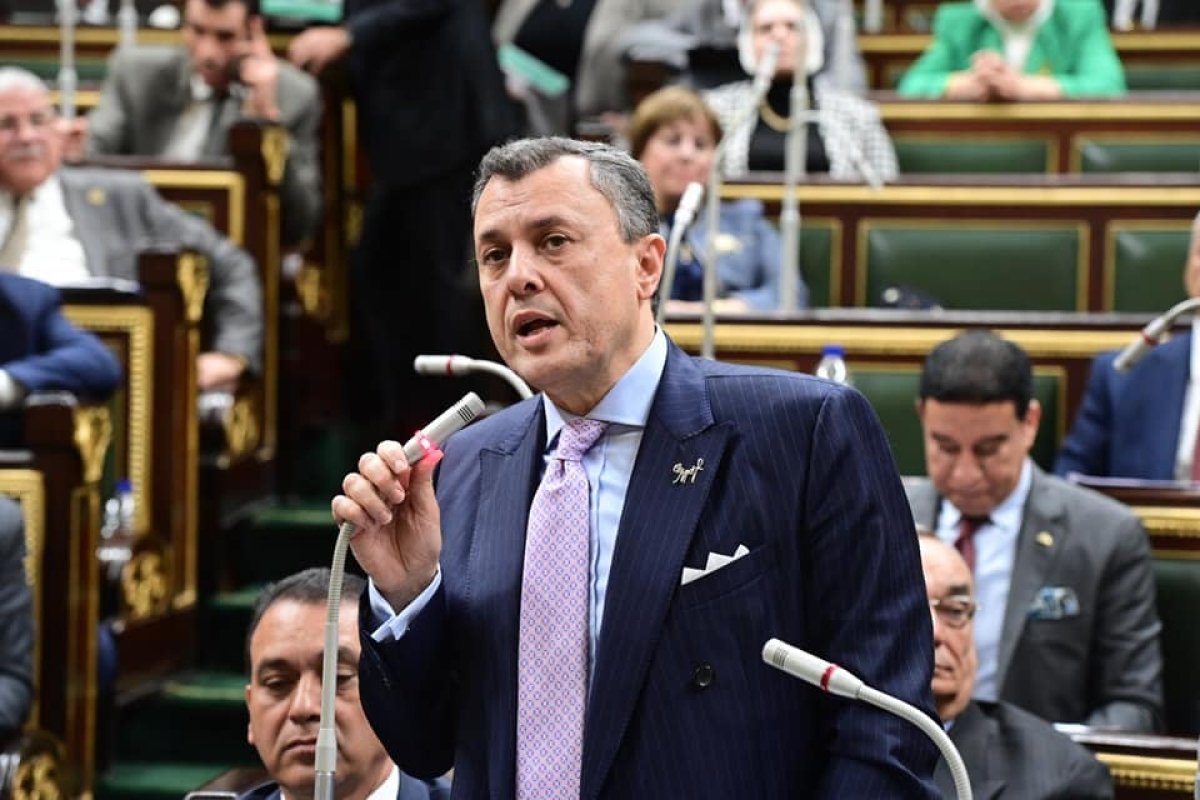 وزير السياحة والآثار يشارك في الجلسة العامة لمجلس النواب