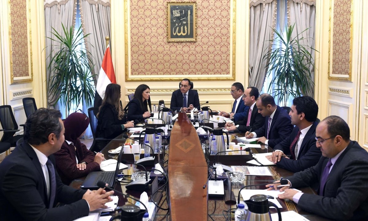 رئيس الوزراء يبحث مع وزيرة التعاون الدولي عددا من ملفات عمل الوزارة