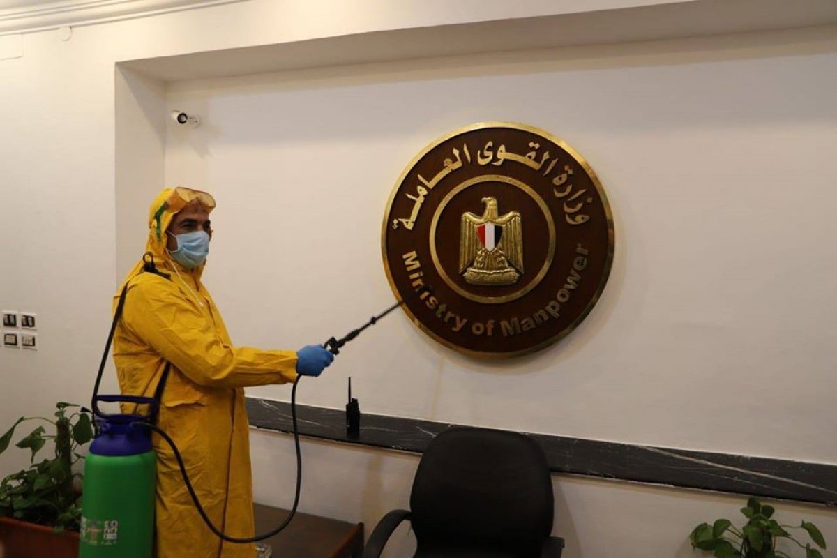 وزير القوى العاملة : منع دخول اى مواطن  غير ملتزم بارتداء الكمامة  الى مقر الوزارة 