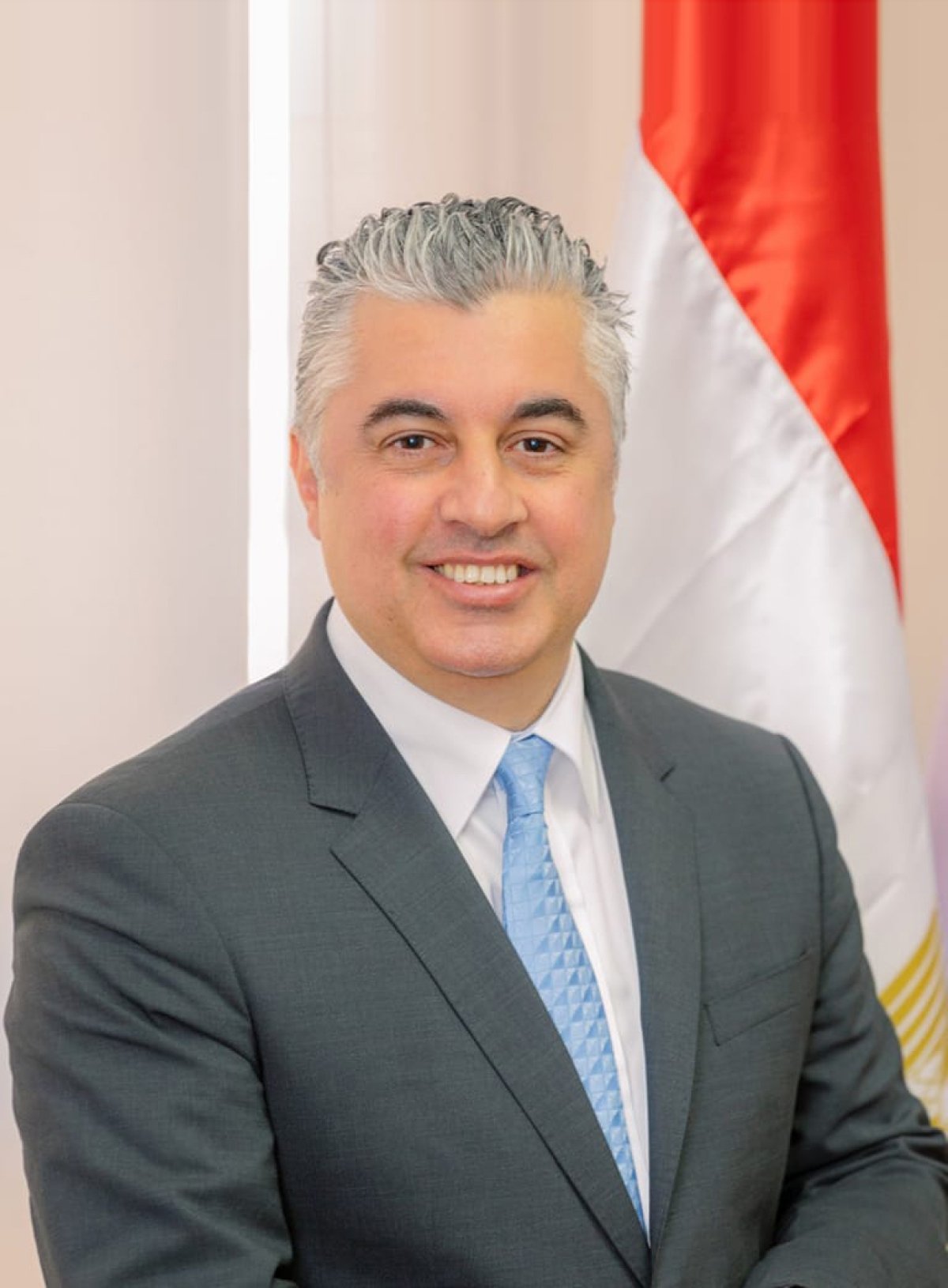 رئيس اقتصادية قناة السويس يبحث التعاون مع شركة مجربة لإنشاء مراكز خدمية لعربات السكك الحديدية بشرق بورسعيد