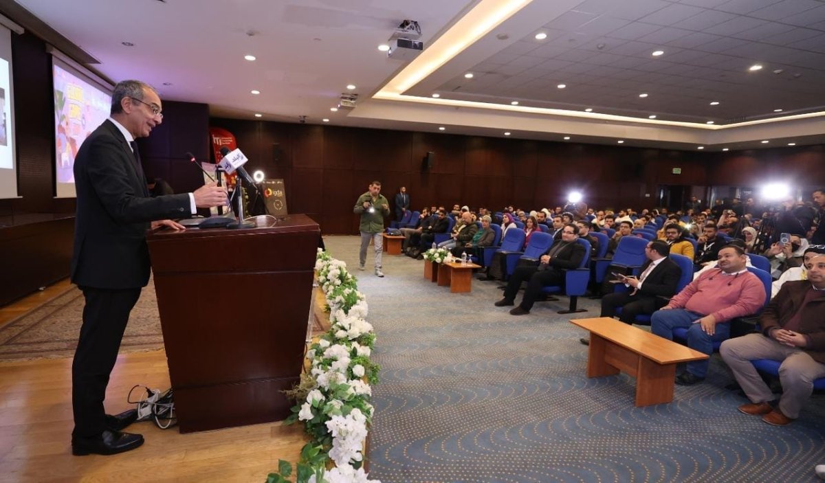 وزير الاتصالات: الألعاب الرقمية صناعة ضخمة وترتكز كافة عناصرها على التكنولوجيا والإبداع