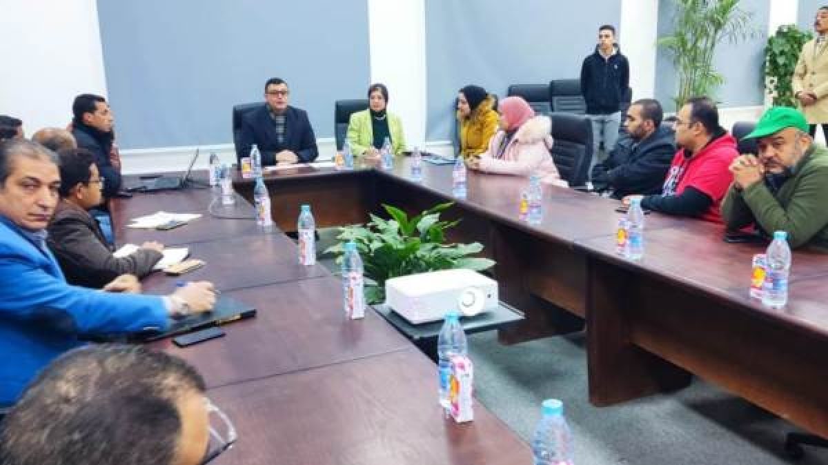 رئيس جهاز العاصمة الإدارية يلتقي سكان الحي الثالث R3