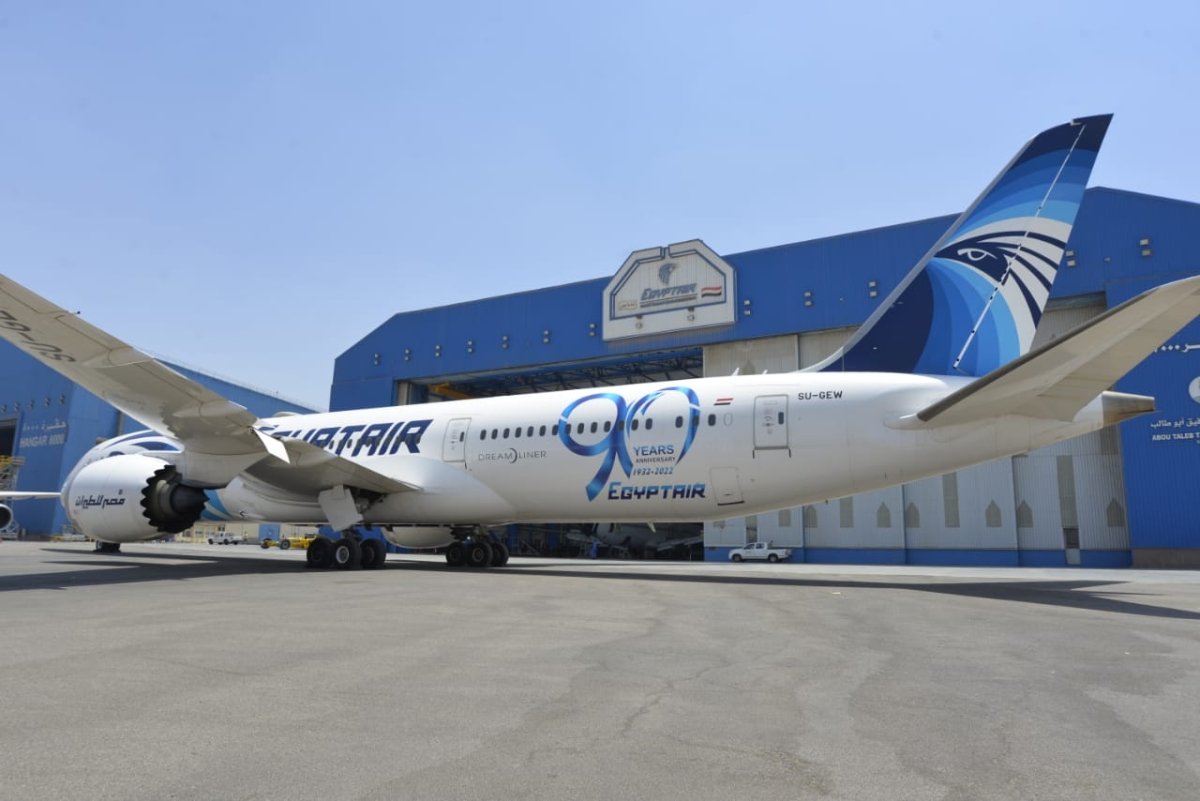 مصر للطيران للشحن الجوي تتسلم طائرة جديدة بعد تحويلها لطائرة شحن