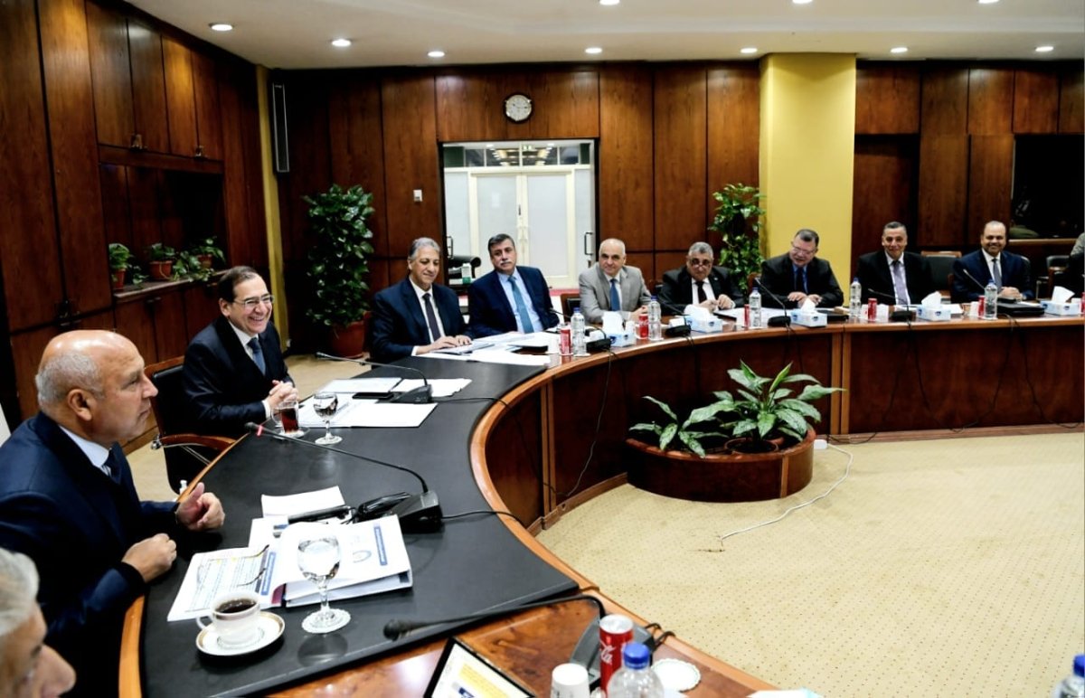 وزيرا البترول والنقل يعقدان اجتماع لمناقشة ودعم العمل المشترك بين الجانبين