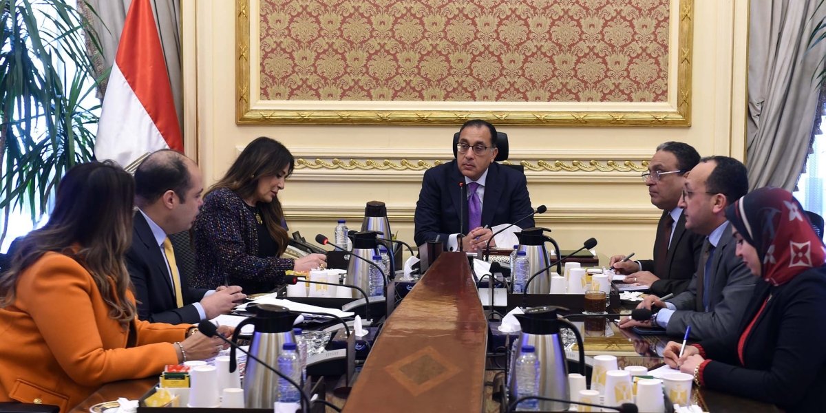 رئيس الوزراء يستعرض مع رئيس جهاز حماية المنافسة ومنع الممارسات الاحتكارية ملفات عمل الجهاز  